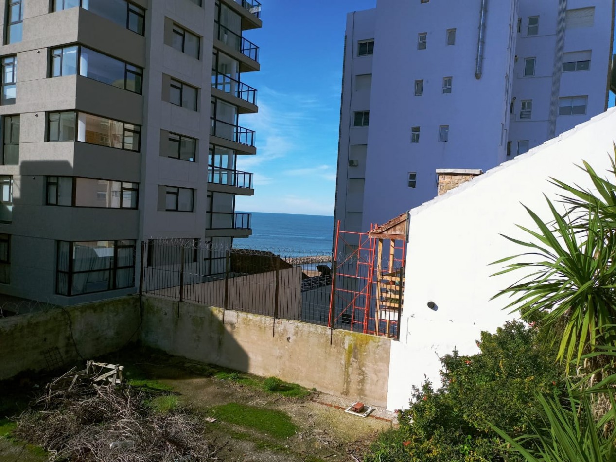 Chalet 4 Amb. en 2 Plantas,  patio y salon de juego con terraza vista al Mar.