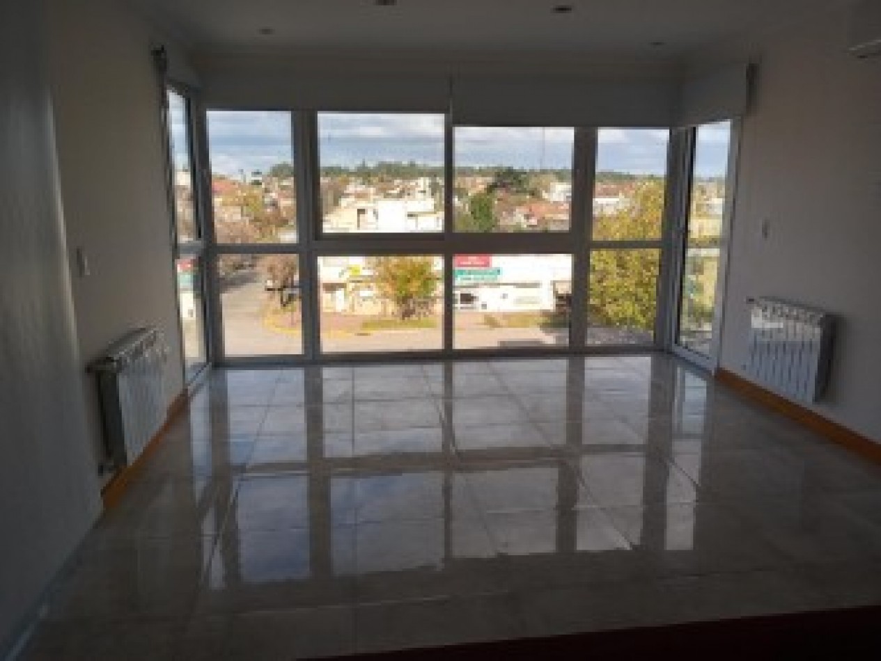 Espectacular Edificio!!! a Estrenar Balcarce!!!