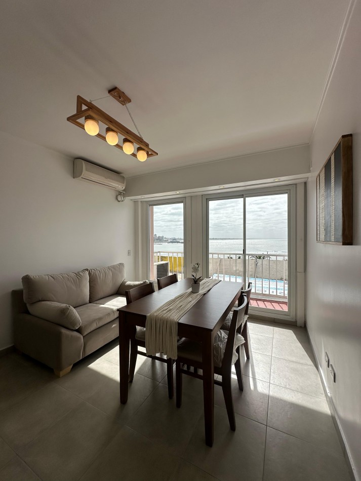Departamento de 3 Amb. con cochera y balcon terraza!!! Hermosa vista al mar