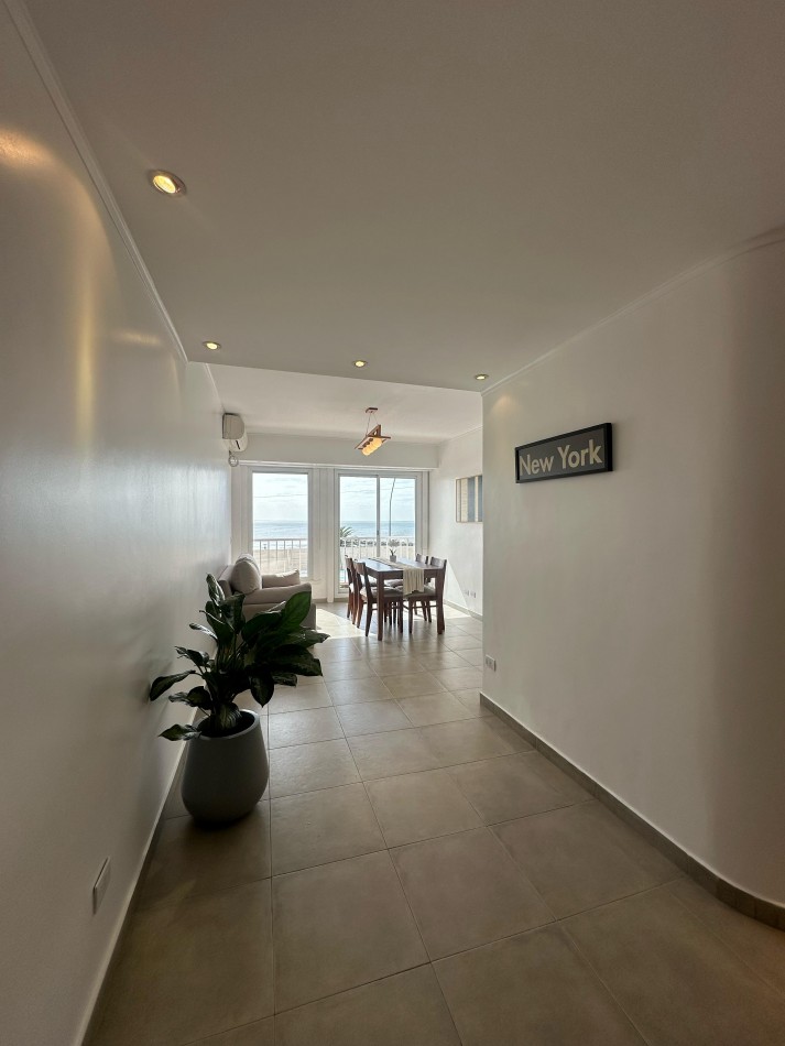 Departamento de 3 Amb. con cochera y balcon terraza!!! Hermosa vista al mar