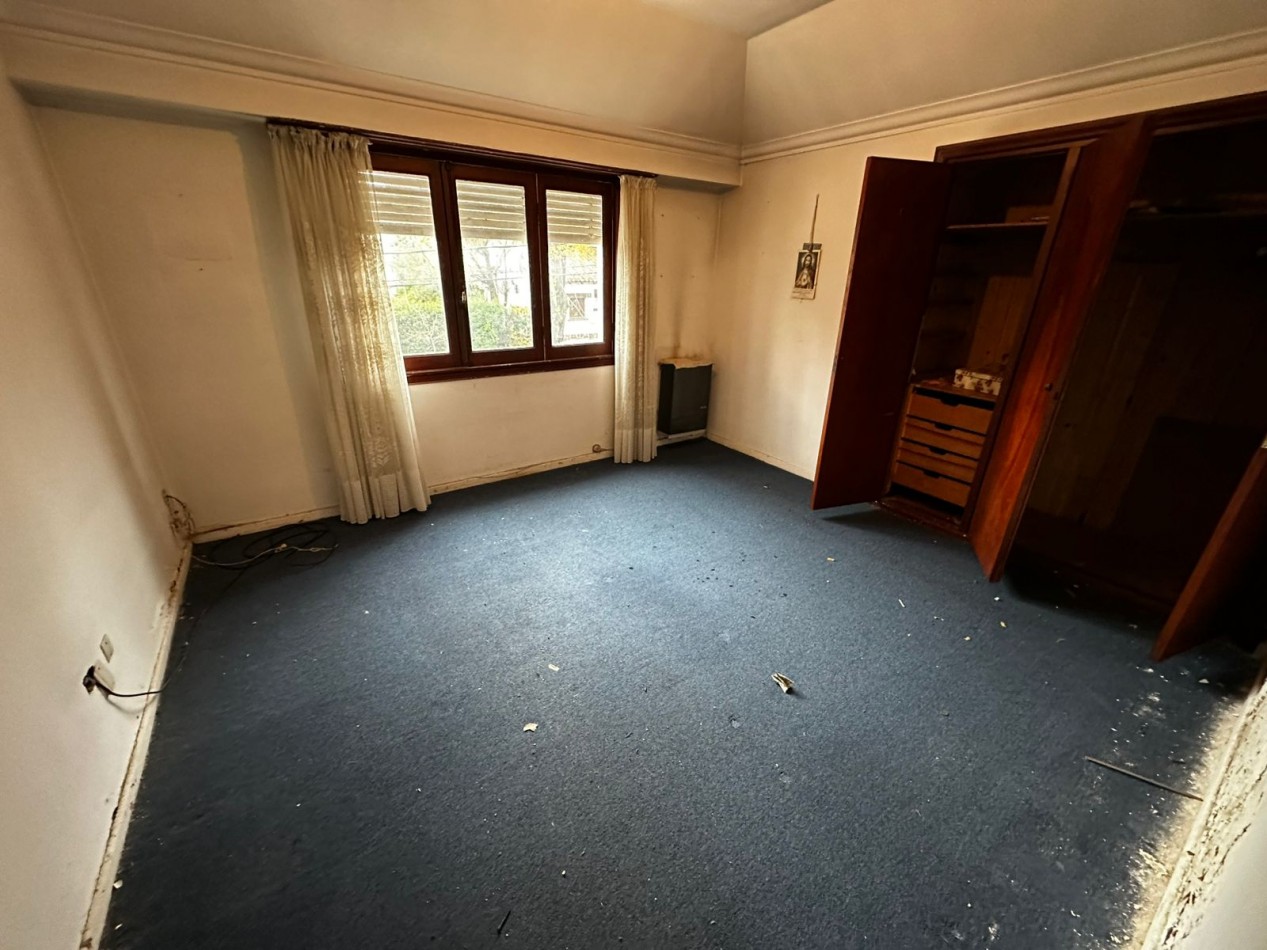 CHALET DE 5 AMB. APTO PROFESIONAL!!! ( 7 DESPACHOS Y DOS RECEPCIONES)