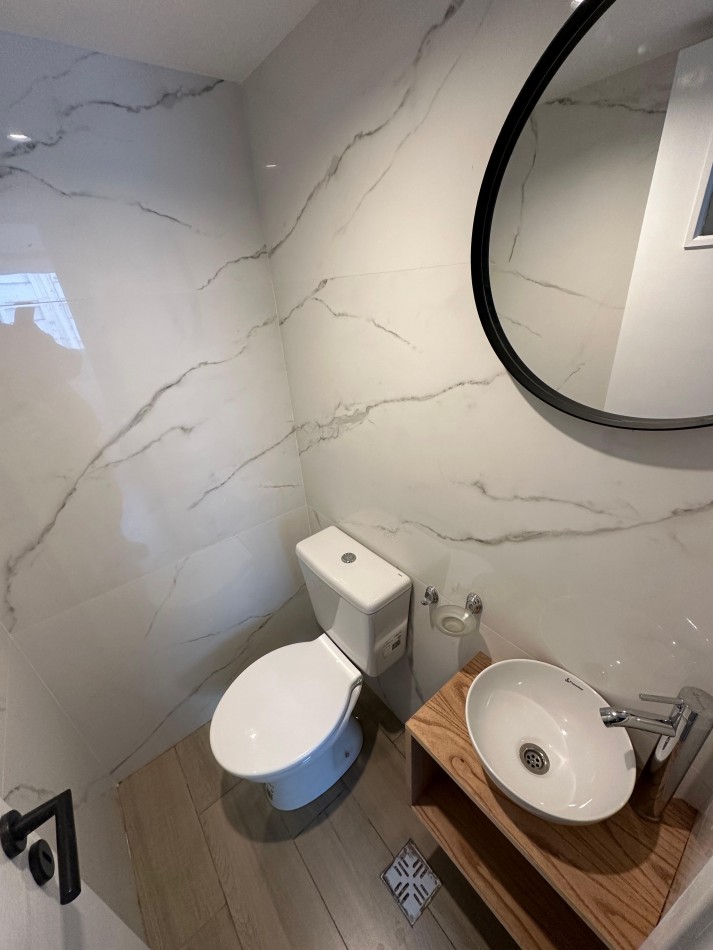 ¡¡¡DEPARTAMENTO DE 2 AMB.CON DEP!!! ¡¡¡LATERAL CON VISTA ABIERTA!! ¡¡¡TOTALMENTE RECICLADO!!!  Y ¡¡AMOBLADO!!  