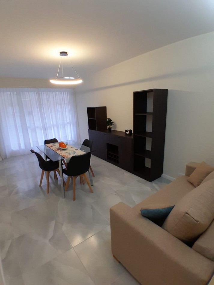 DEPARTAMENTO 2 AMB. ¡¡¡A LA CALLE CON BALCON SALIENTE!!! ¡¡¡TOTALMENTE RECICLADO!!! AMOBLADO 