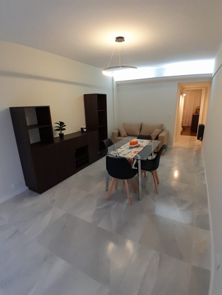 DEPARTAMENTO 2 AMB. ¡¡¡A LA CALLE CON BALCON SALIENTE!!! ¡¡¡TOTALMENTE RECICLADO!!! AMOBLADO 