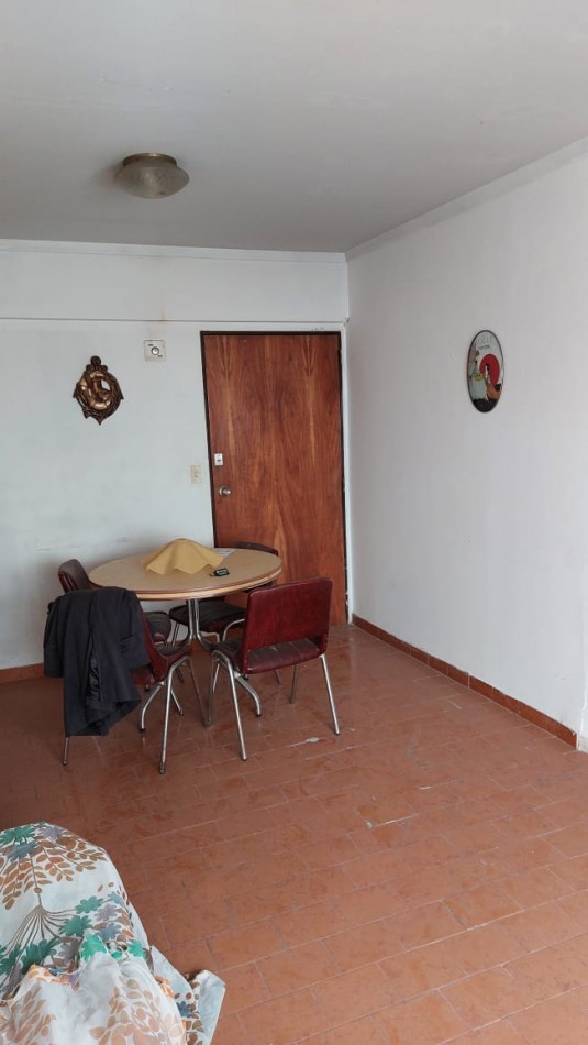 DEPARTAMENTO DE 1 AMB. C/ FRENTE LUMINOSO. OPORTUNIDAD !!!!