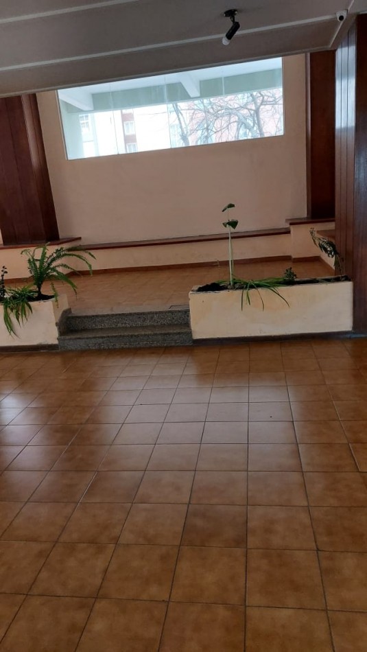 DEPARTAMENTO DE 1 AMB. C/ FRENTE LUMINOSO. OPORTUNIDAD !!!!
