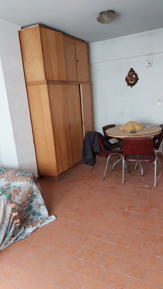 DEPARTAMENTO DE 1 AMB. C/ FRENTE LUMINOSO. OPORTUNIDAD !!!!