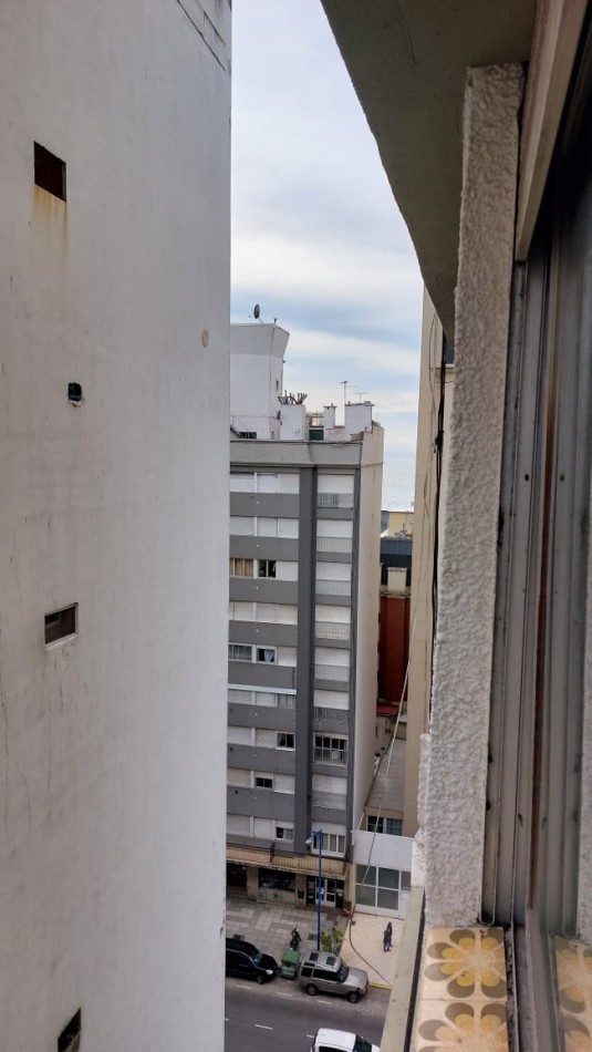 DEPARTAMENTO DE 1 AMB. C/ FRENTE LUMINOSO. OPORTUNIDAD !!!!