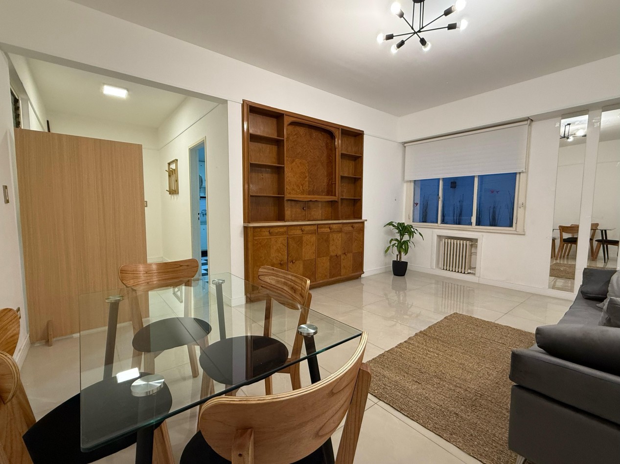 DEPARTAMENTO DE 3 AMB. A LA CALLE CON BALCON SALIENTE.