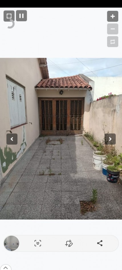 CHALET EN PH.  3 AMB.¡¡¡AL FRENTE!!! TOTALMENTE INDEPENDIENTE CON GARAGE, QUINCHO MAS DTO. DE 1 AMB. 