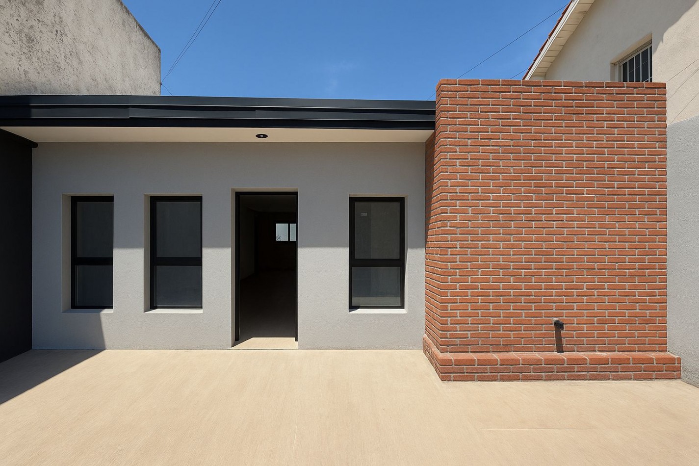 CASA DE 3 AMB.  CON PARQUE Y TROTADORA PARA AUTO. A ESTRENAR ¡¡¡TOMA PERMUTA!!! 