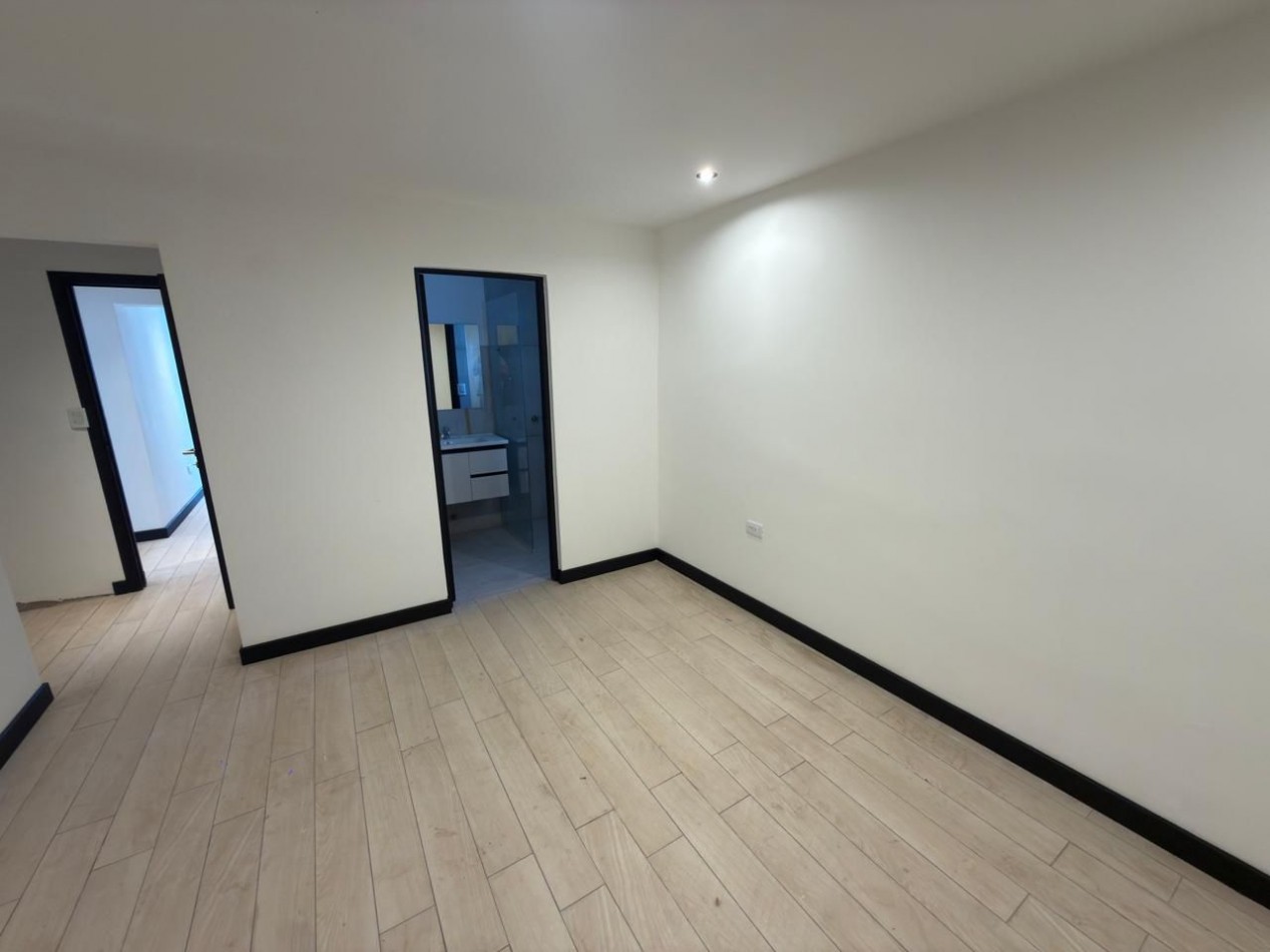 CASA DE 3 AMB.  CON PARQUE Y TROTADORA PARA AUTO. A ESTRENAR ¡¡¡TOMA PERMUTA!!! 