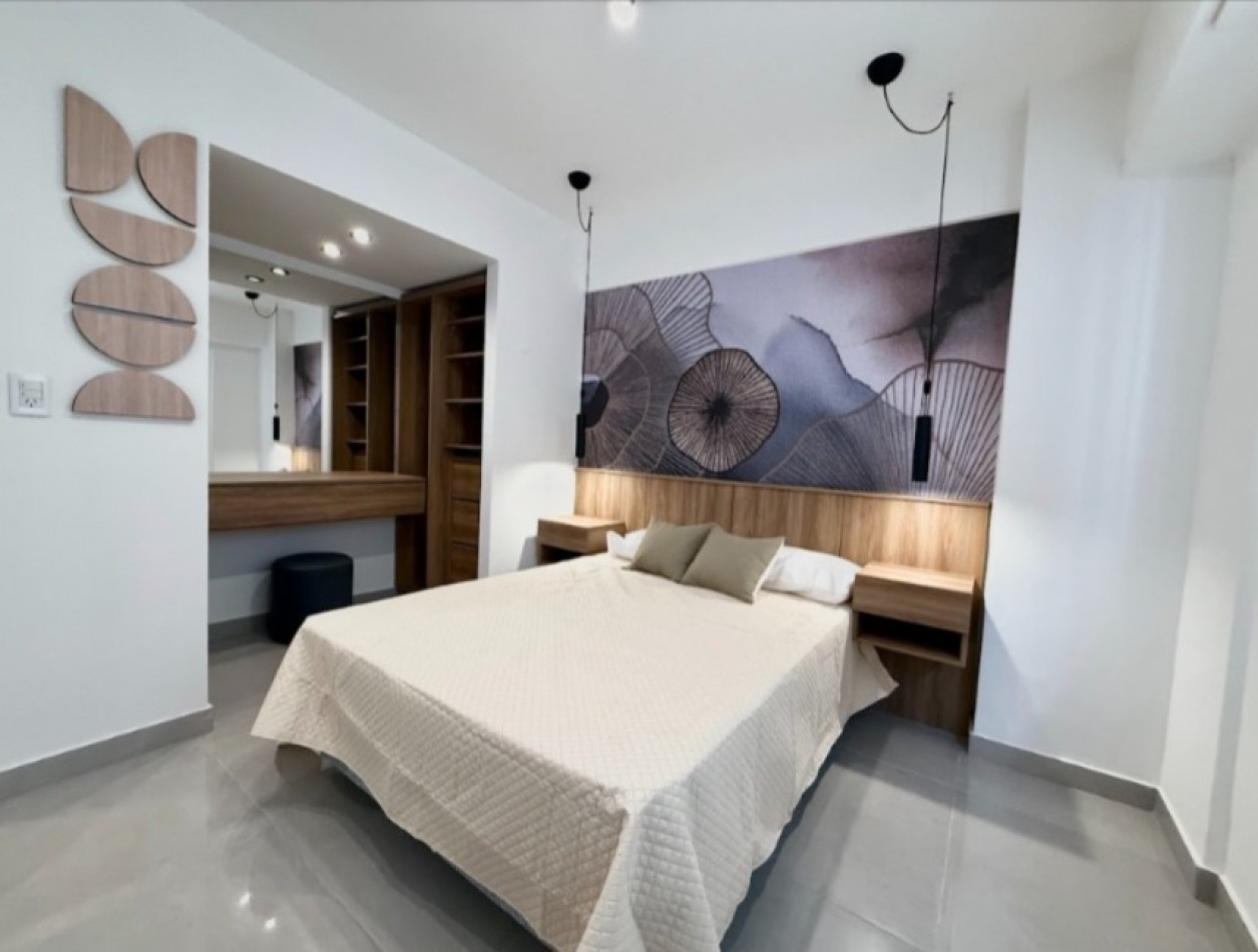 Magnifico departamento de 3 amb. a la calle con balcon saliente.  totalmente amoblado !!! 