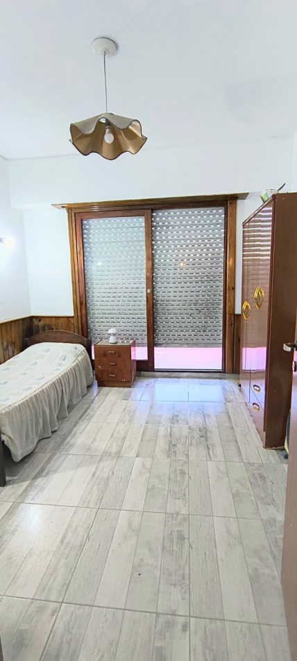 EXCELENTE PISO 4 AMBIENTES, BALCON CORRIDO, OPORTUNIDAD!!!!! SIN EXPENSAS!!!!! ALQUILER $ 900000   VENTA U$S 99000