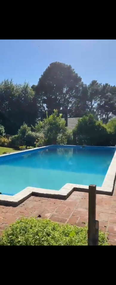 Casa dos ambientes Sierra d l Padres, Hermoso Parque y Pileta. Oportunidad!!!!!