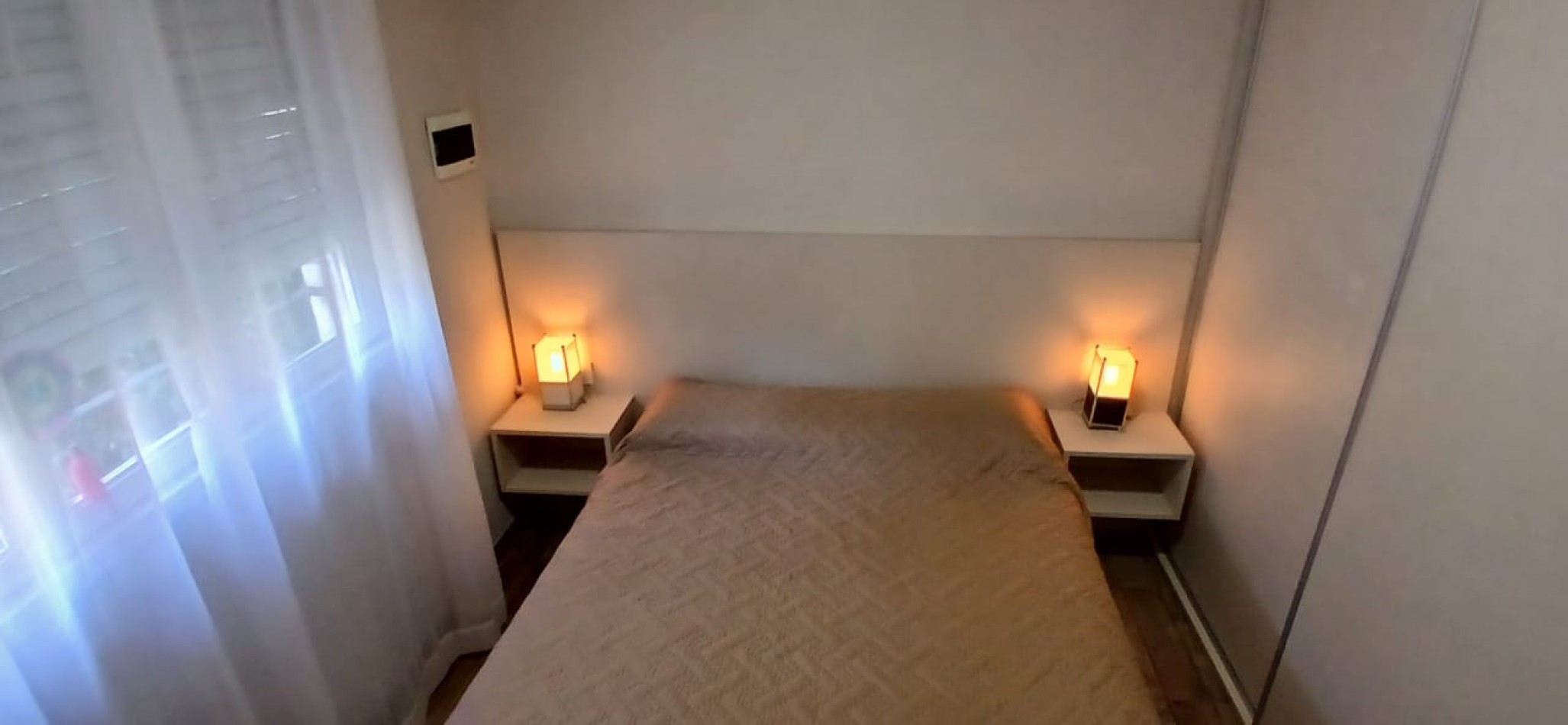 RESERVADO!!!!! HERMOSO CHALET DE 4 AMB. CON GRAN PARQUE Y TROTADORA, RECICLADO TOTALMENTE,