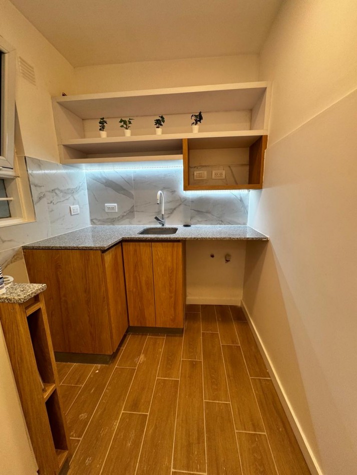 DTO DE 2 AMB. LATERAL TOTALMENTE RECICLADO !! AMOBLADO !!!