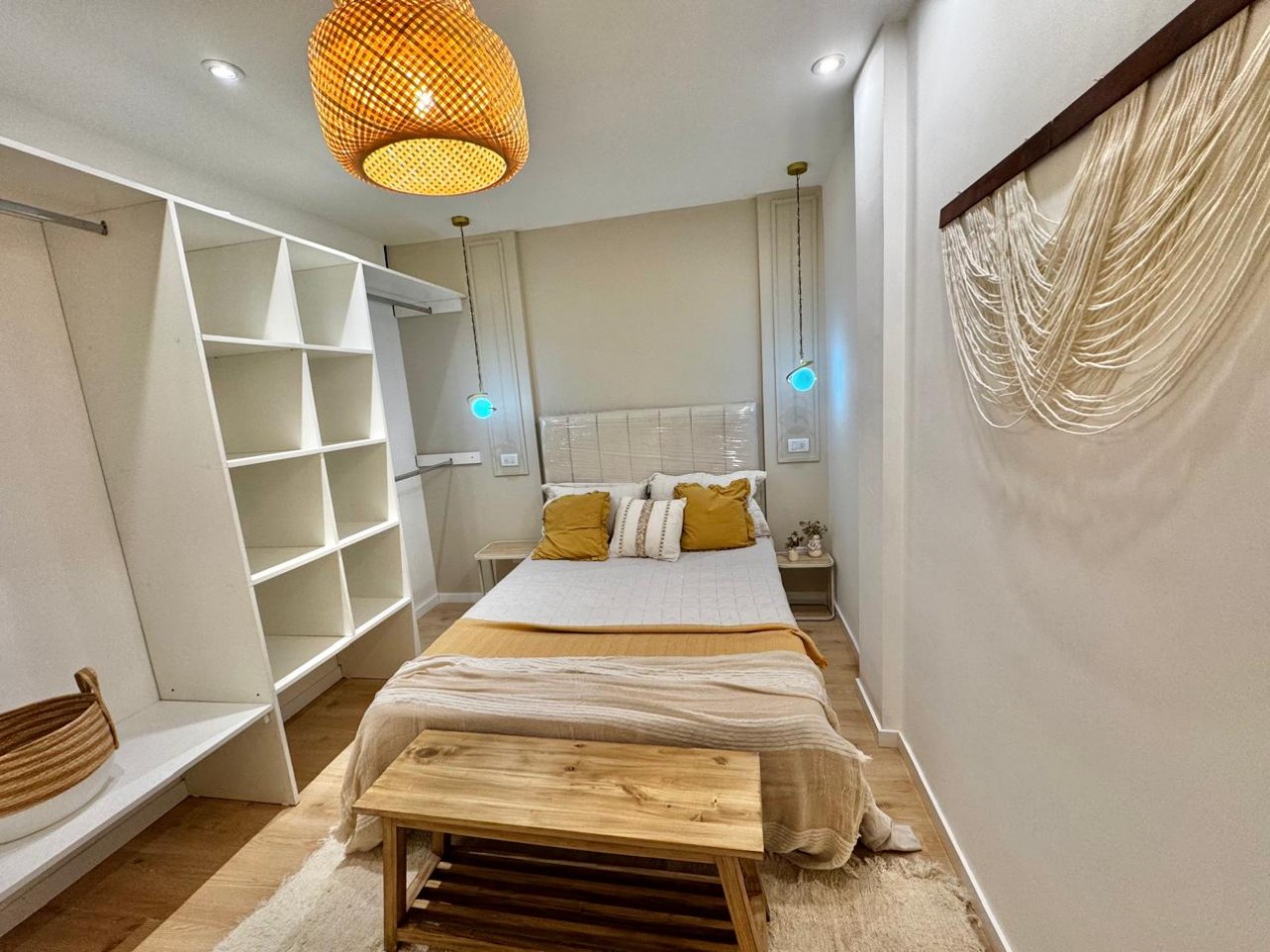 DTO DE 2 AMB. LATERAL TOTALMENTE RECICLADO !! AMOBLADO !!!