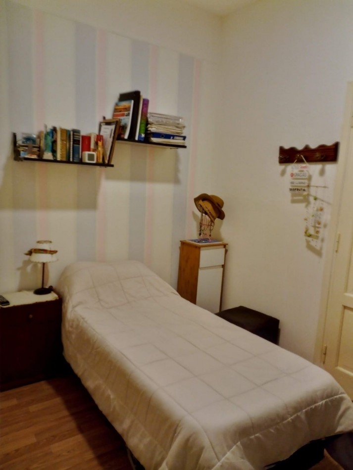 EXCELENTE OPORTUNIDAD!!! 3 AMB. RECICLADO TOTALMENTE EN GUEMES!!! P.B. CON 2 PATIOS!!!!! U$S 77000 (Libre de gtos.)