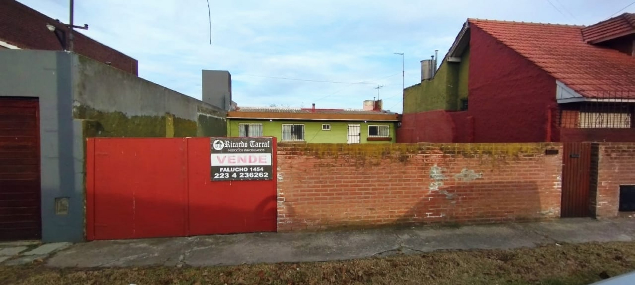  OPORTUNIDAD !!!!CASA DE 3 AMB. AMPLIO PARQUE !! TROTADORA PARA 2 AUTOS!!!
