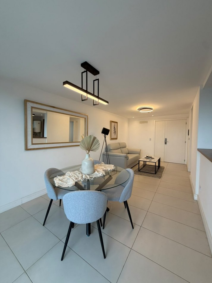 ESPECTACULAR DTO. 2 AMB- FRENTE !!! EXTERNO,  CON BALCON ATERRAZADO !!!FRENTE AL CASINO, PLAZA COLON 