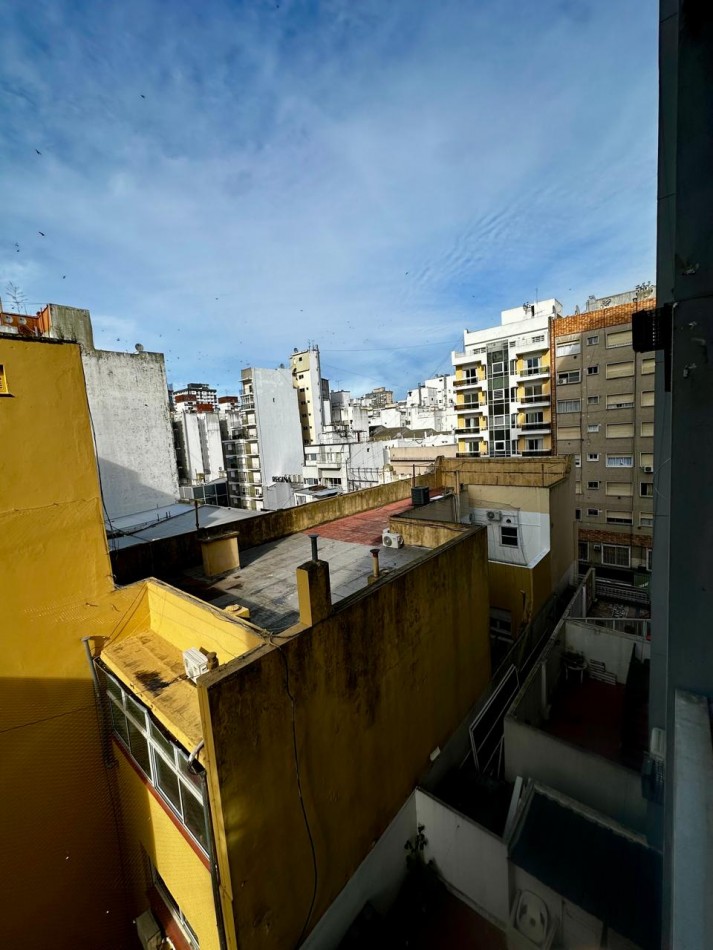 MAGNIFICO 2 AMB C/FRENTE ABIERTO MUY PANORAMICO RECICLADO!!! AMOBLADO !!!