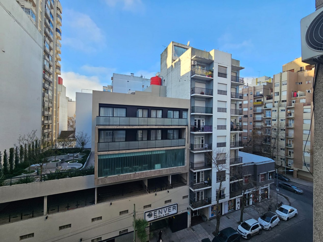 GRAN OPORTUNIDAD DE DTO UN AMB. VISTA ABIERTA A LA CALLE !! EXCELENTE LUZ NATURAL
