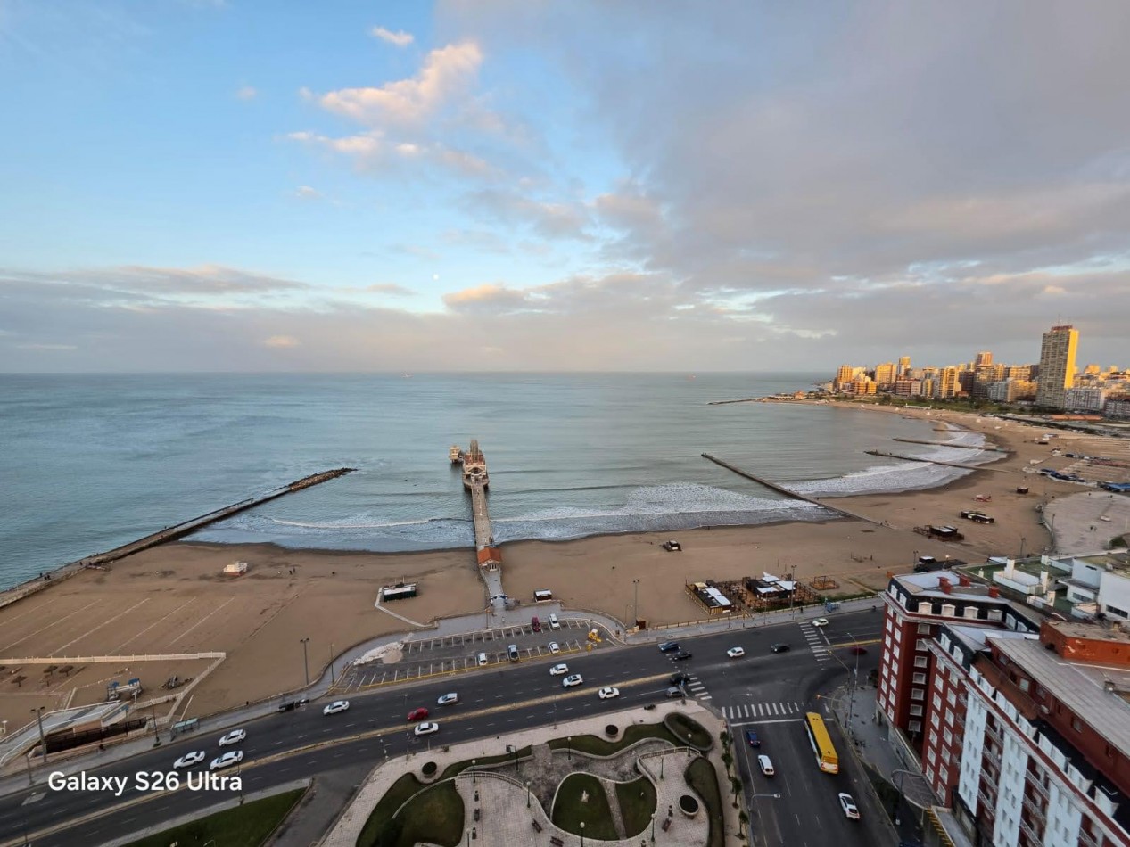 MAGNIFICO 3 AMB. CON ESPACIO DE COCHERA .!!!! ESPECTACULAR VISTA PANORAMICA AL MAR !! RECICLADO !! AMOBLADO !!
