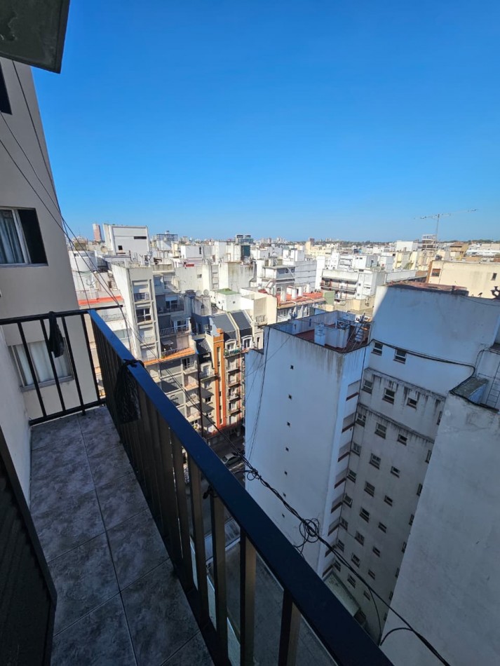 EXCELENTE DTO. DE 2 AMB LATERAL !!! AMOBLADO !! VISTA PANORAMICA !!