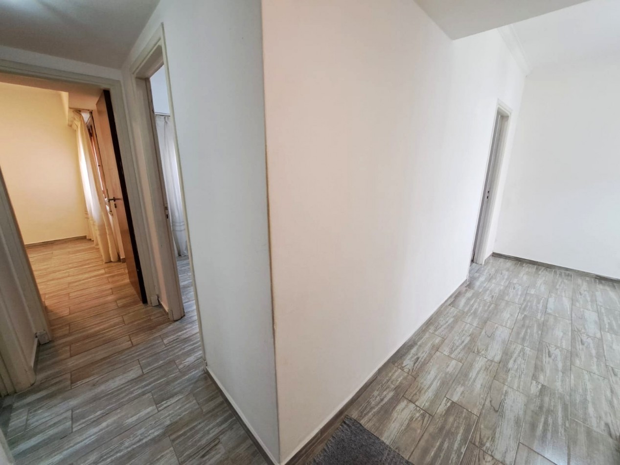  GRAN OPORTUNIDAD !!DTO. DE 3 AMB. CON BALCON SALIENTE !!! PEQUEÑA TERRAZA !!