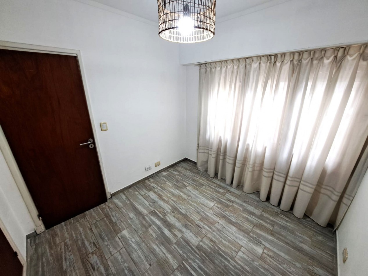  GRAN OPORTUNIDAD !!DTO. DE 3 AMB. CON BALCON SALIENTE !!! PEQUEÑA TERRAZA !!
