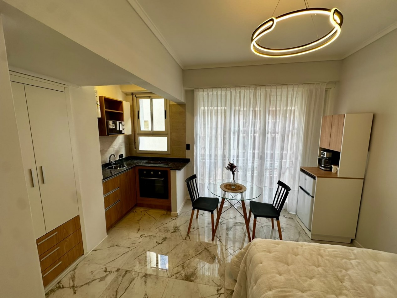 HERMOSO AMB. CON VISTA AL MAR !! LATERAL !! BALCON FRANCES !!