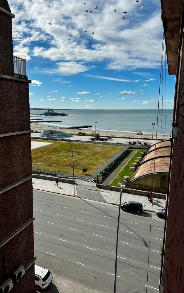 HERMOSO AMB. CON VISTA AL MAR !! LATERAL !! BALCON FRANCES !!