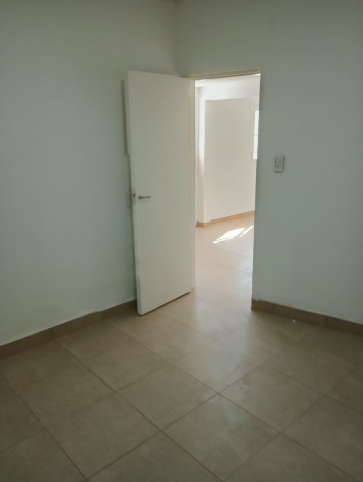 OPORTUNIDAD UNICA!!CASA 3 AMB.!!!