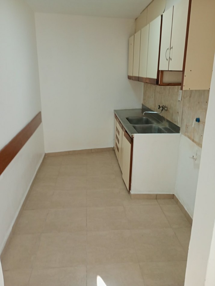OPORTUNIDAD UNICA!!CASA 3 AMB.!!!