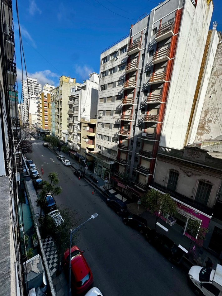 RECICLADO A ESTRENAR ESTUPENDO 3 AMB A LA CALLE,TOTALMENTE A LA CALLE,AMOBLADO,DECORADO
