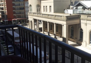 EXCELENTE 2 AMB, AL FRENTE, CON BALCON, PASEO ALDREY, VISTA EDIFICIO HISTORICO, AMOBLADO, MUY LUMINOSO