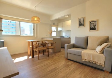 EXCELENTE DTO. DE 2 AMB. LATERAL!! VISTA PANORAMICA !!RECICLADO!! EQUIPADO!! CON ESPACIO DE COCHERA