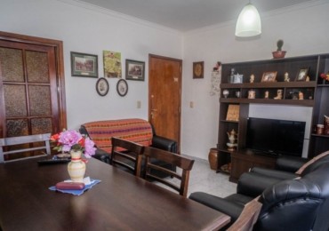 PH tipo dto..3 AMB. CON BALCON SALIENTE !!! MUY SOLEADO !! Sin gastos de expensas!