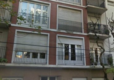 EXCELENTE OPORTUNIDAD!!! 3 AMB. RECICLADO TOTALMENTE EN GUEMES!!! P.B. CON 2 PATIOS!!!!! U$S 77000 (Libre de gtos.)